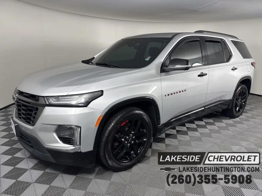 2022 Chevrolet Traverse Premier photo 1
