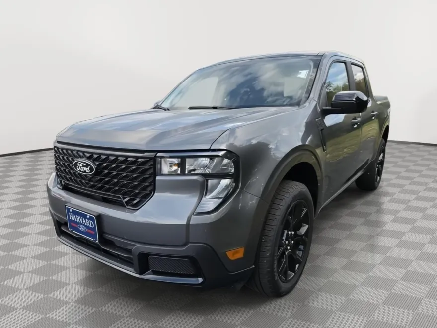2025 Ford Maverick XLT photo 1