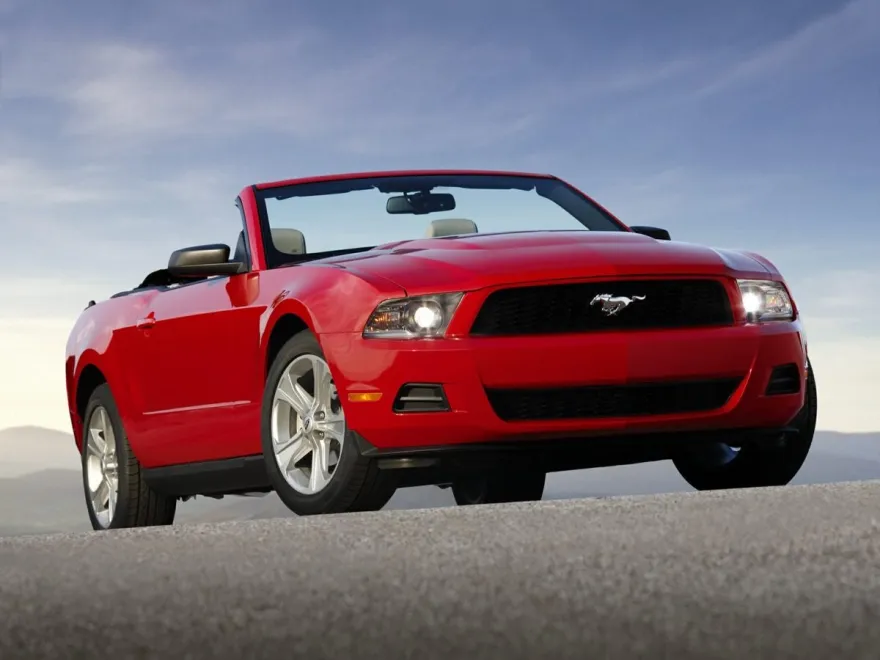 2012 Ford Mustang GT Premium photo 1