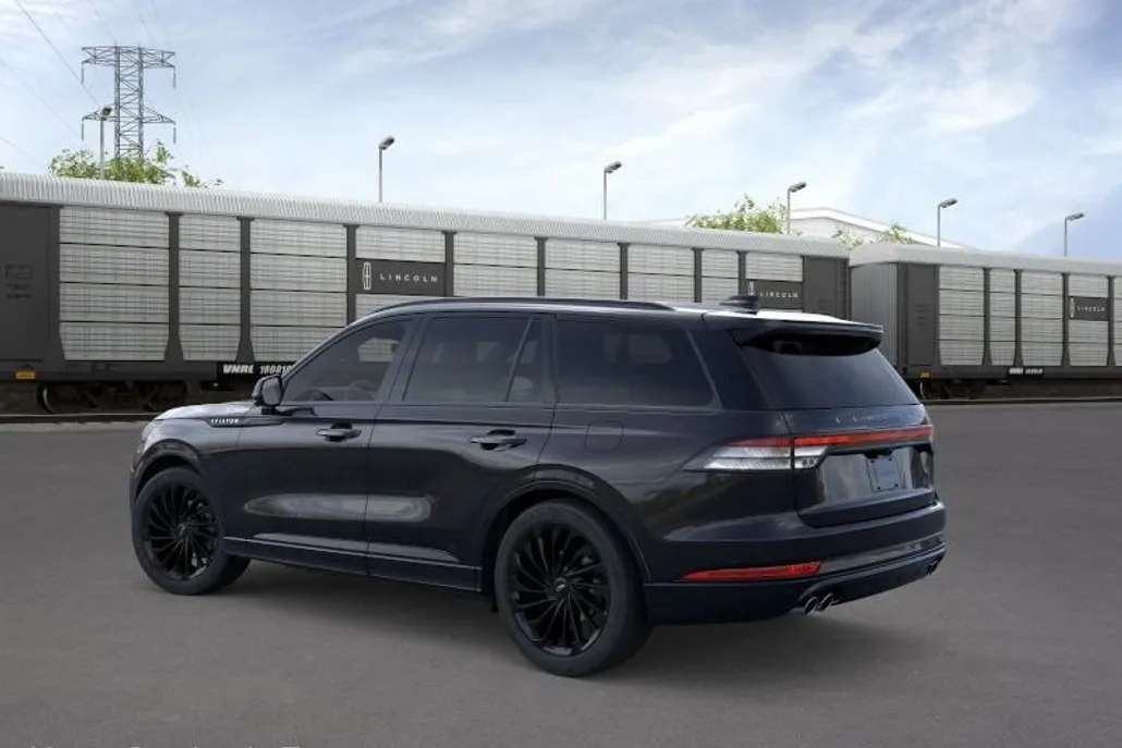 2025 Lincoln Aviator Reserve photo 1