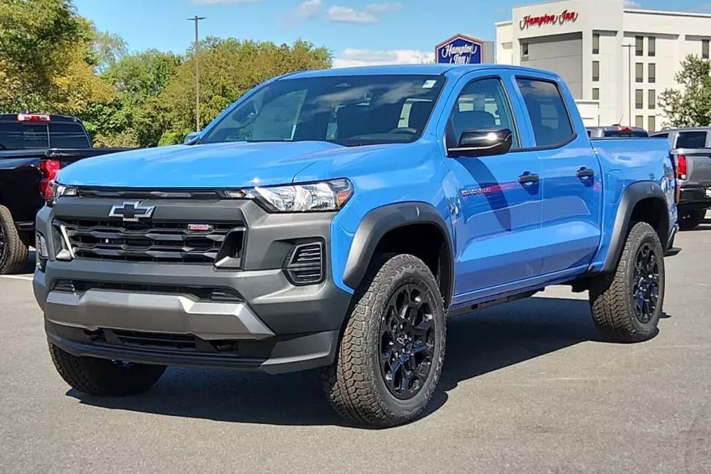 2026 Chevrolet Colorado Trail Boss photo 1