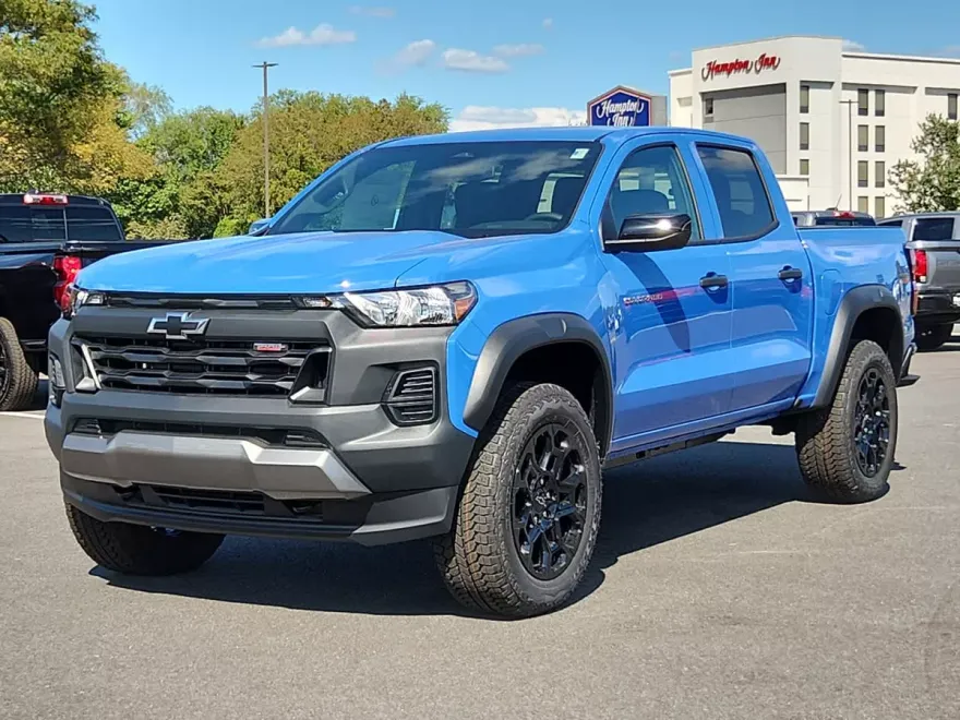 2026 Chevrolet Colorado Trail Boss photo 1