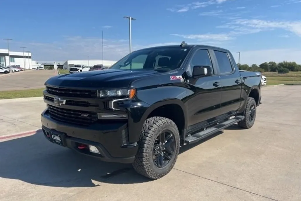 2021 Chevrolet Silverado Trail Boss LT photo 1