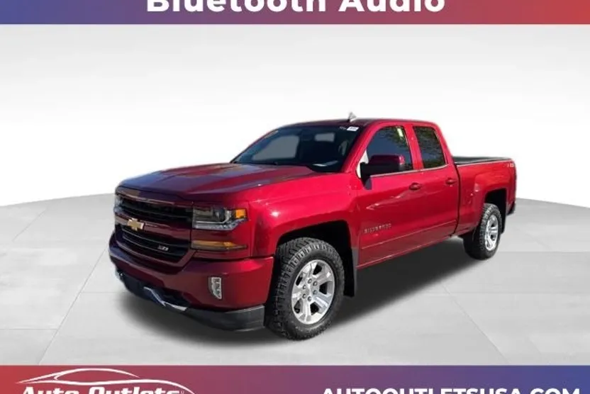 2018 Chevrolet Silverado 1500 LT photo 1