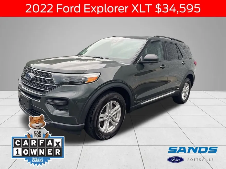 2022 Ford Explorer XLT photo 1