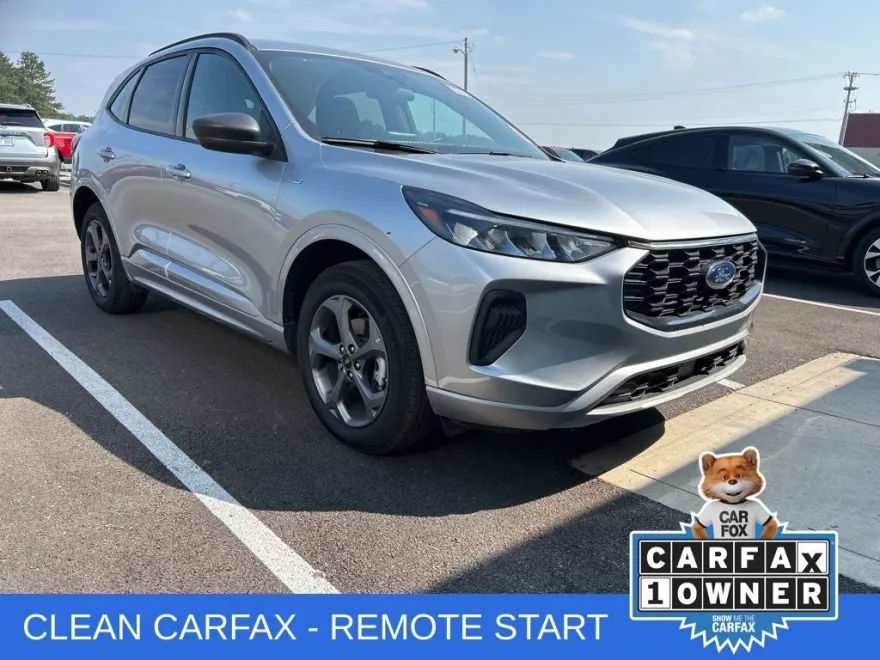 2023 Ford Escape ST-Line photo 1