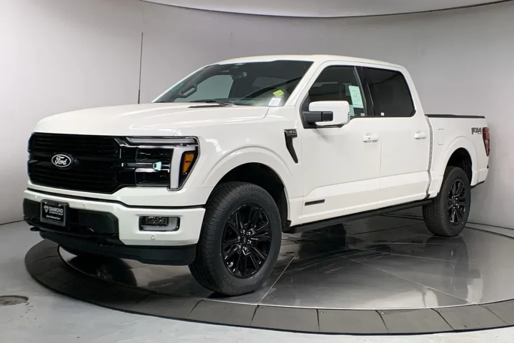 2025 Ford F-150 Platinum photo 1