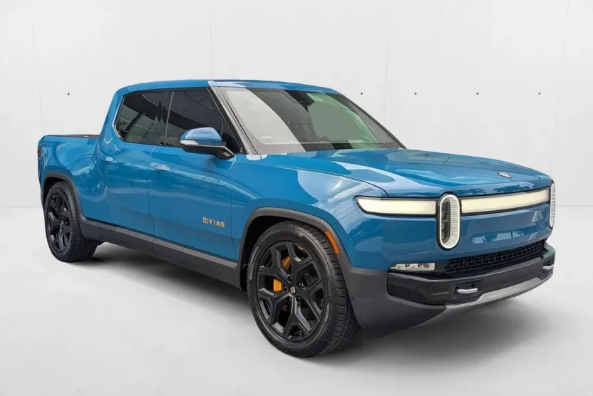 2022 Rivian R1T Adventure photo 1