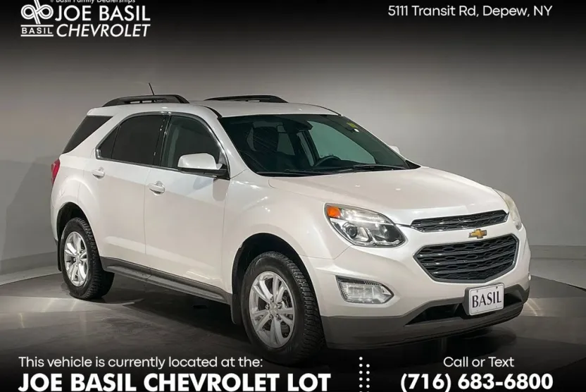 2017 Chevrolet Equinox LT photo 1