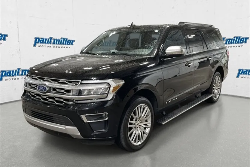 2024 Ford Expedition MAX Platinum photo 1