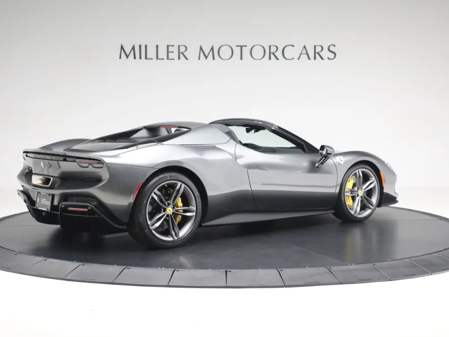 2024 Ferrari 296 GTS photo 8