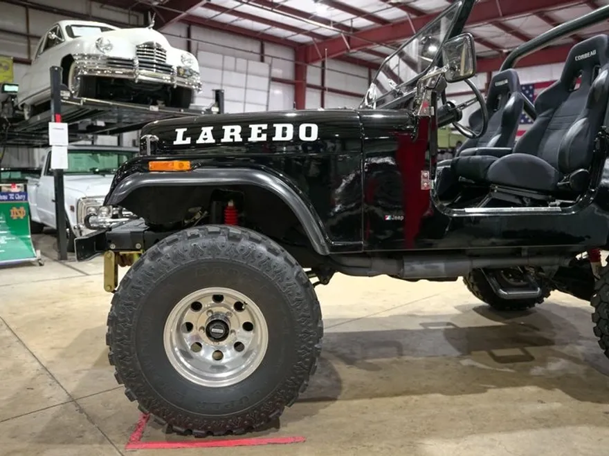 1986 Jeep CJ Extra Duty Suspension photo 1