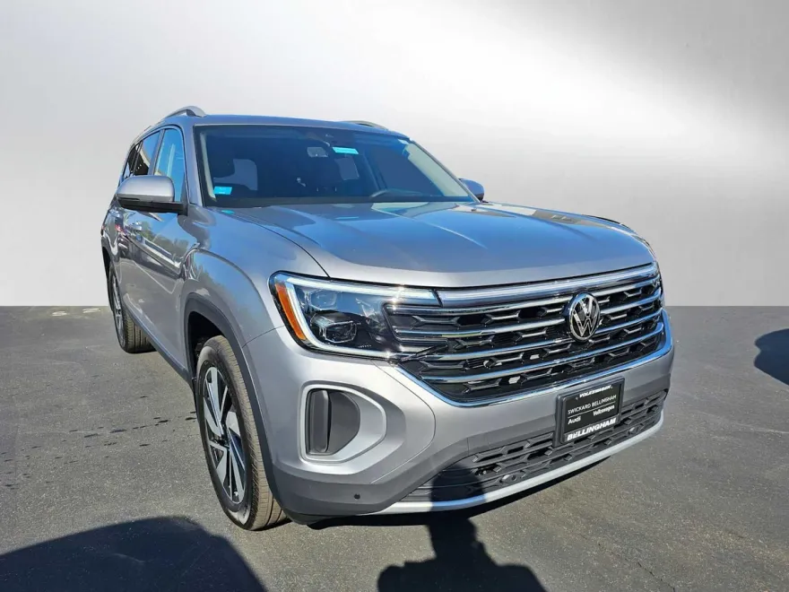 2025 Volkswagen Atlas SEL photo 1