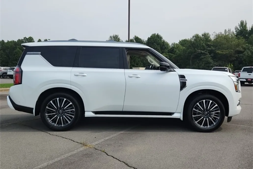 2026 Nissan Armada Platinum Reserve photo 1