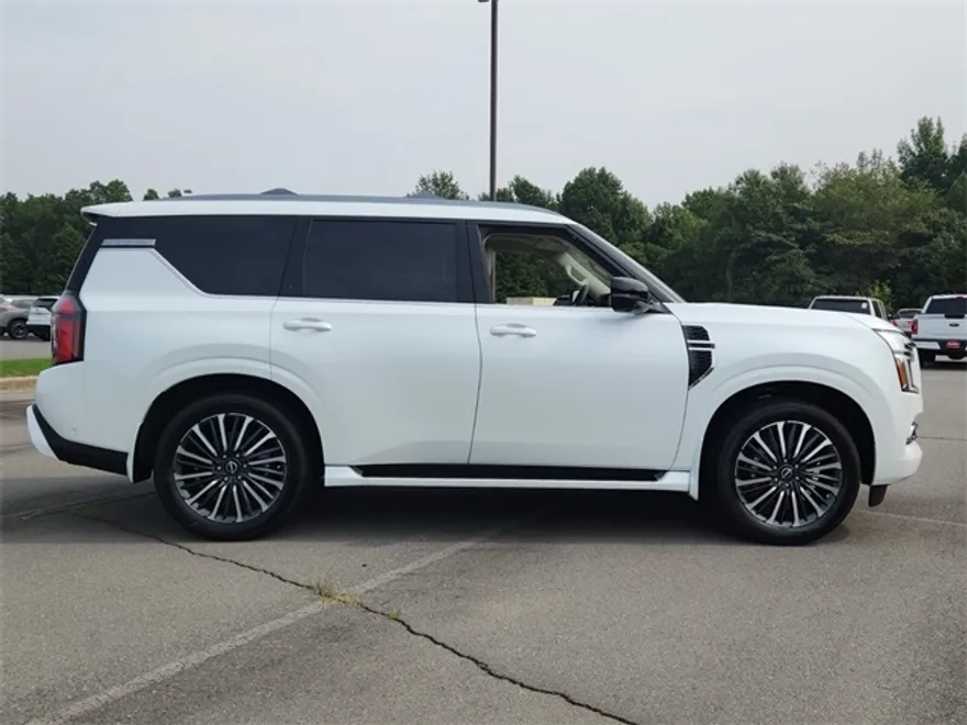 2026 Nissan Armada Platinum Reserve photo 1