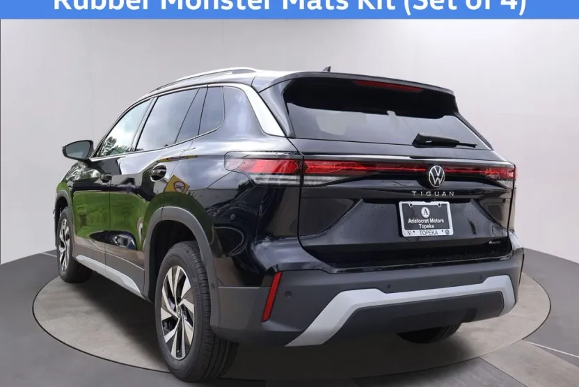 2025 Volkswagen Tiguan S photo 1