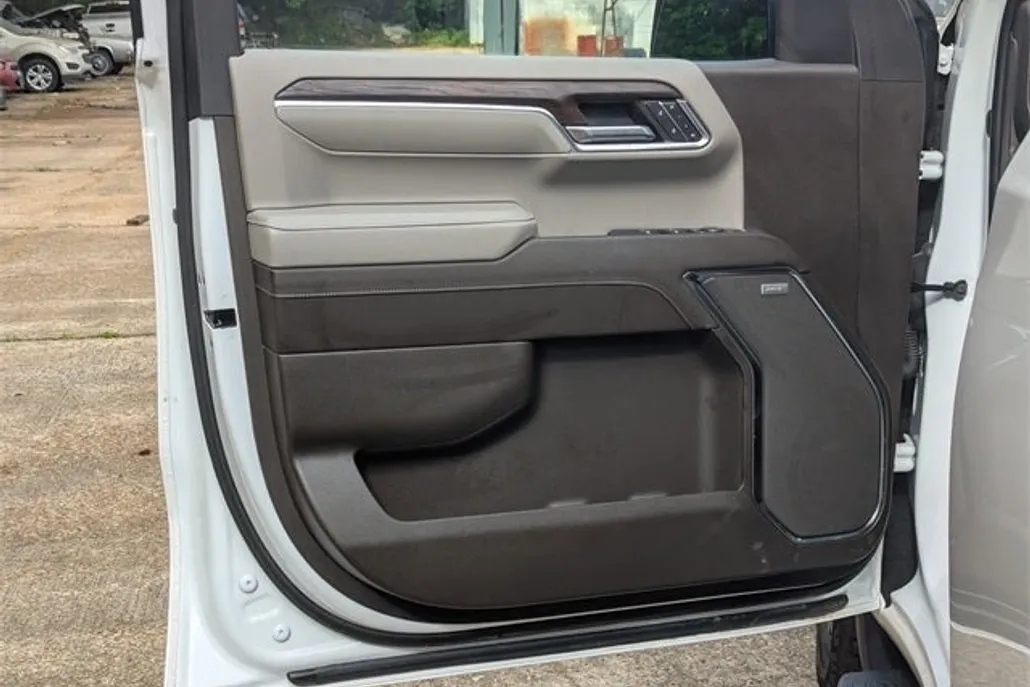 2024 Gmc Sierra 1500 SLT photo 1