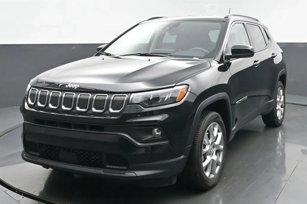 2022 Jeep Compass Latitude Lux Altitude photo 1