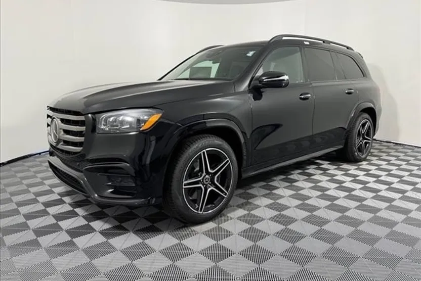 2025 Mercedes Benz GLS 450 photo 1