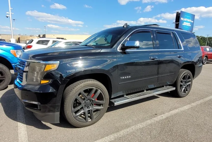 2017 Chevrolet Tahoe Premier photo 1