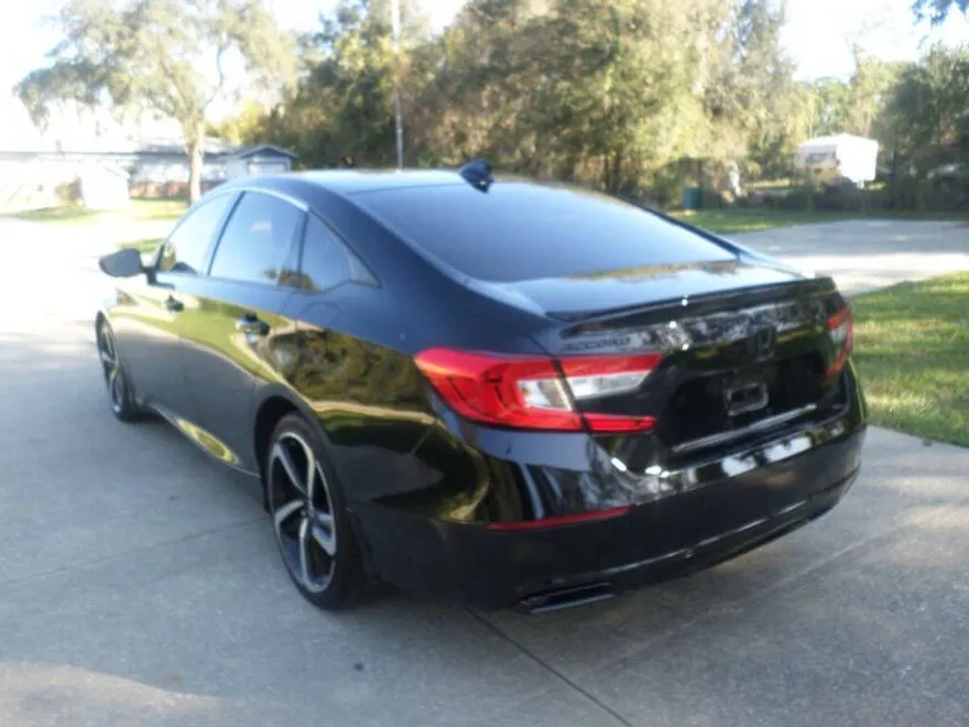 2019 Honda Accord Sport photo 1