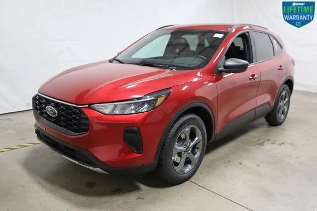 2025 Ford Escape ST-Line photo 1