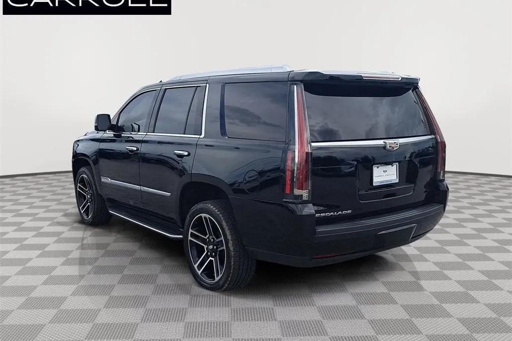 2020 Cadillac Escalade Luxury photo 1