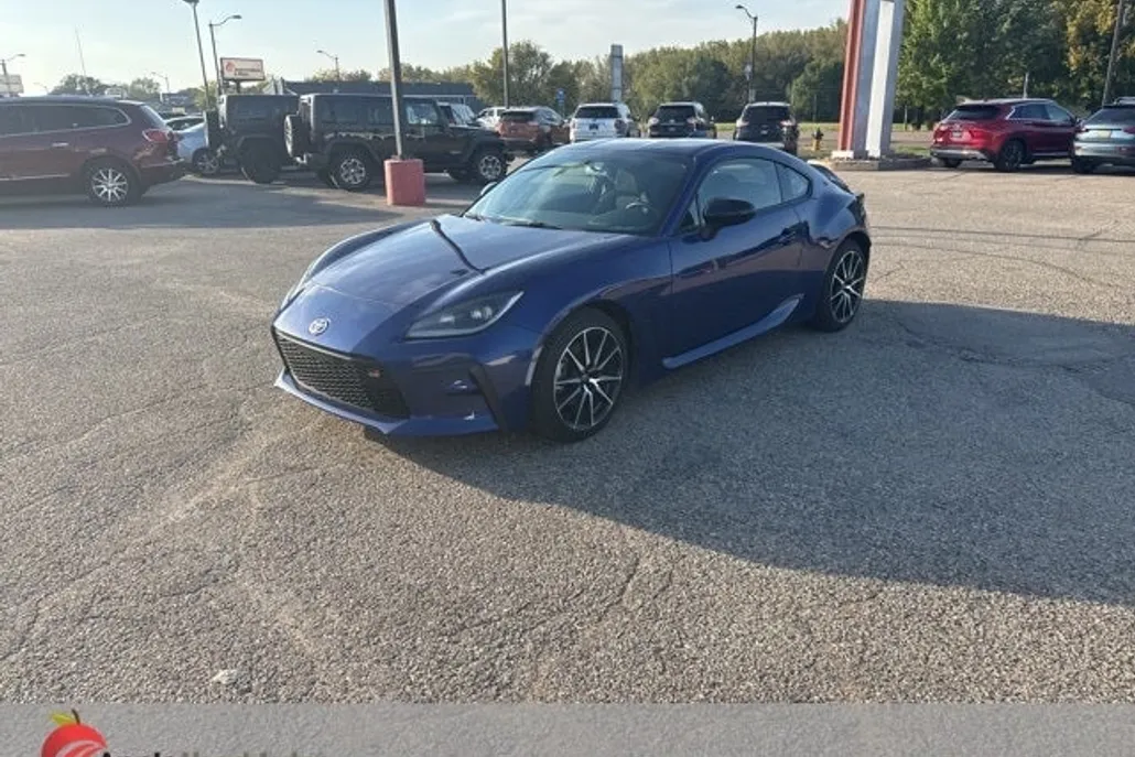 2023 Toyota GR86 Base photo 1