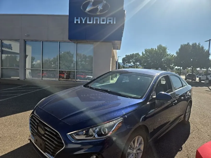 2019 Hyundai Sonata SE photo 1