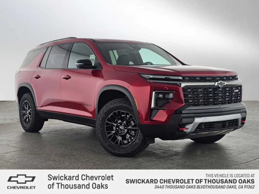 2025 Chevrolet Traverse Z71 photo 1