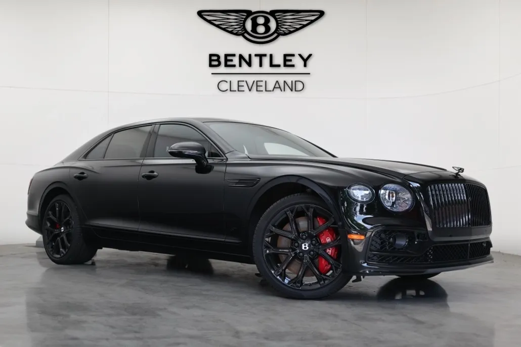 2023 Bentley Flying Spur S photo 1