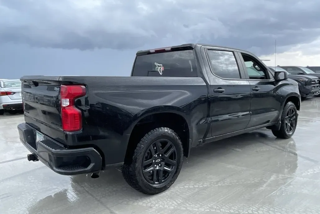 2023 Chevrolet Silverado 1500 Custom photo 1