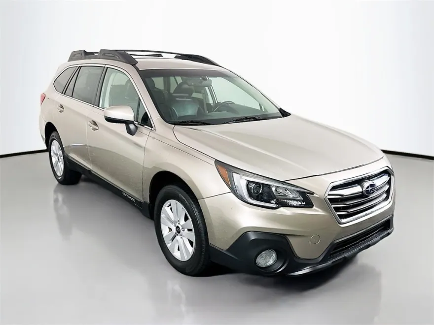 2018 Subaru Outback 2.5i Premium photo 1