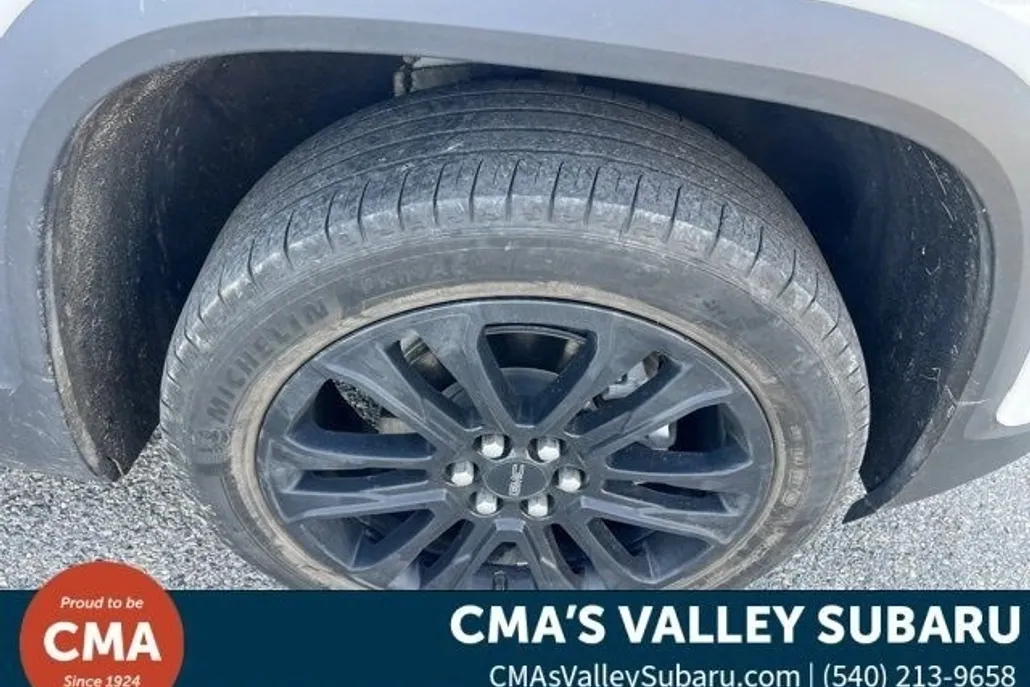 2022 Gmc Acadia SLT photo 1
