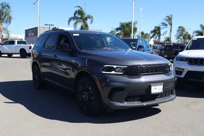 2025 Dodge Durango GT Blacktop photo 1