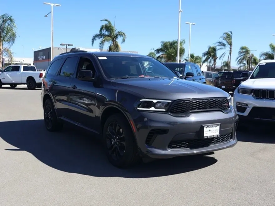 2025 Dodge Durango GT Blacktop photo 1