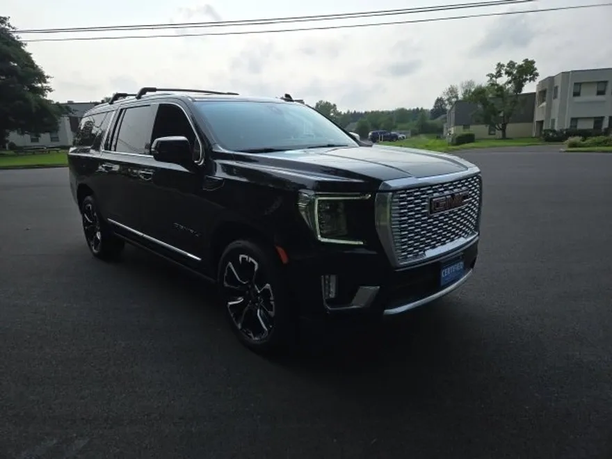 2022 Gmc Yukon XL Denali photo 1