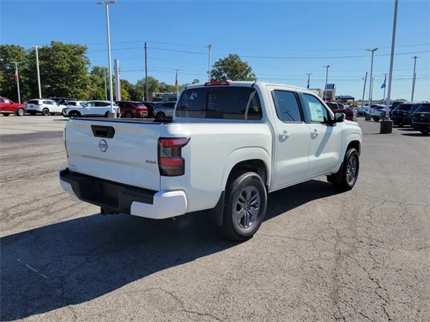 2025 Nissan Frontier SV photo 1