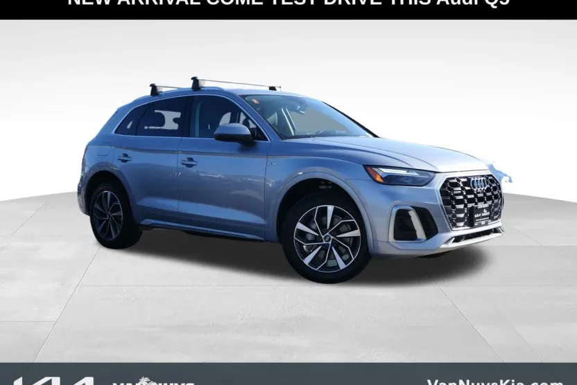 2023 Audi Q5 45 S line Premium photo 1