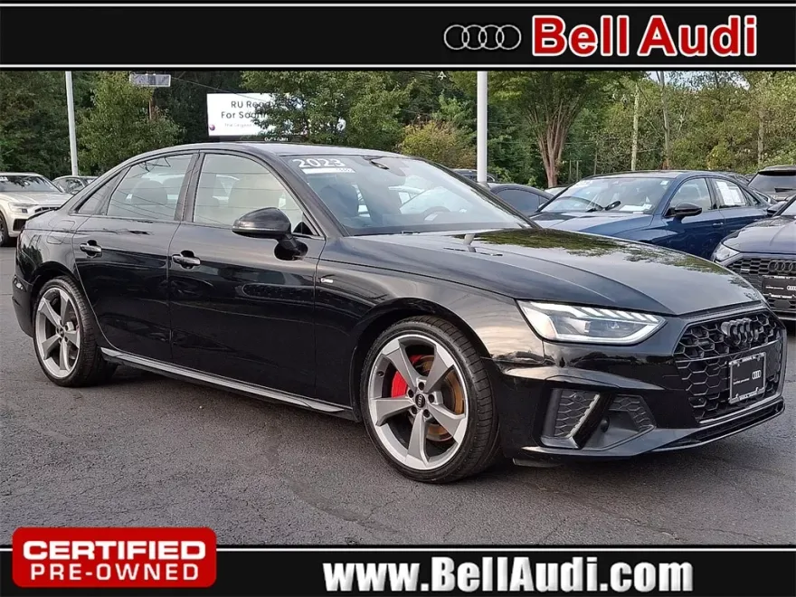 2023 Audi A4 45 S line Premium Plus photo 1