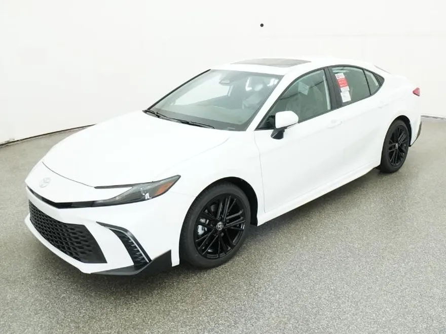 2026 Toyota Camry SE photo 1