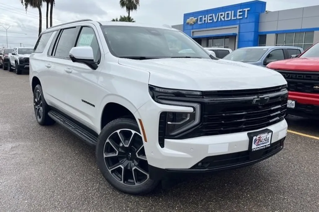 2025 Chevrolet Suburban RST photo 1