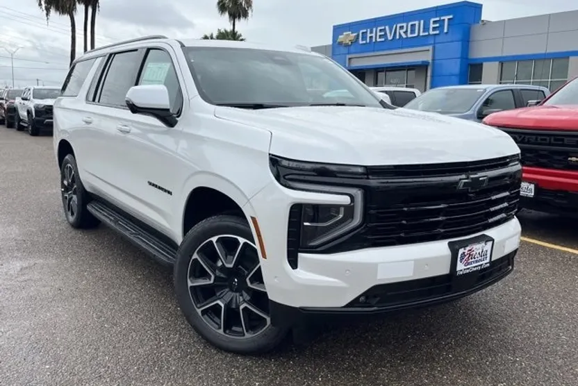 2025 Chevrolet Suburban RST photo 1
