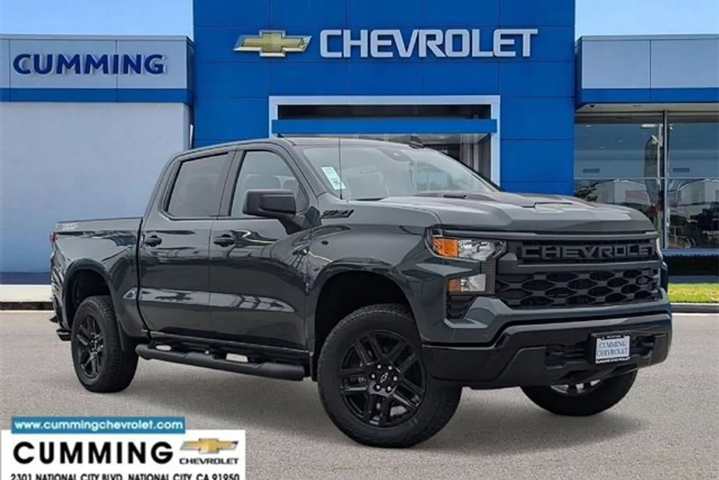 2025 Chevrolet Silverado 1500 Custom Trail Boss photo 1