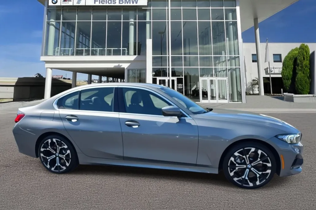 2025 Bmw 330i photo 1