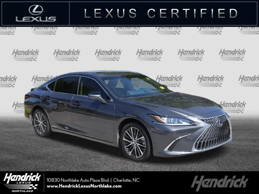 2022 Lexus ES 300h photo 1