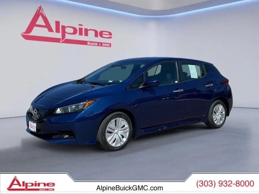 2023 Nissan Leaf S photo 1