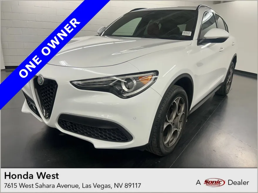 2022 Alfa Romeo Stelvio Sprint photo 1
