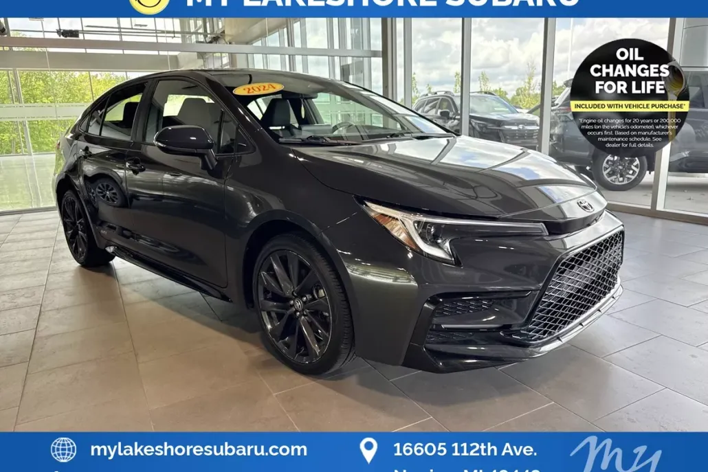 2024 Toyota Corolla Hybrid SE photo 1