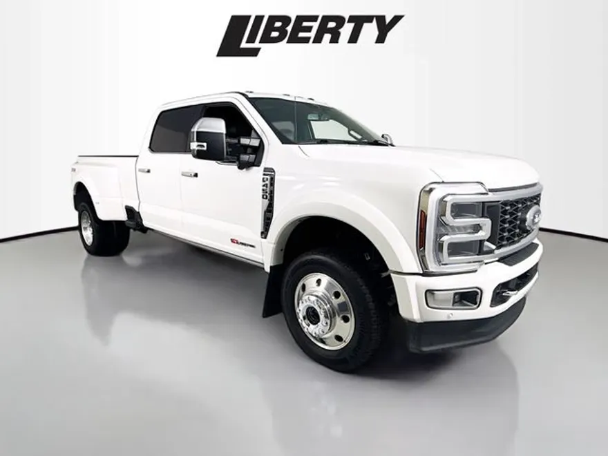 2024 Ford F-450 photo 1